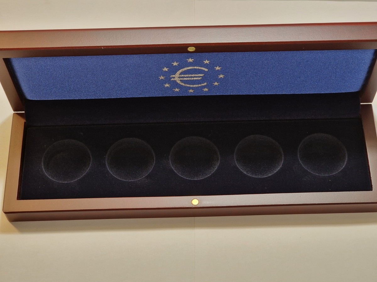 Banconota Da 5 Euro Immagini E Fotografie Stock Ad Alta Risoluzione - Foto 8