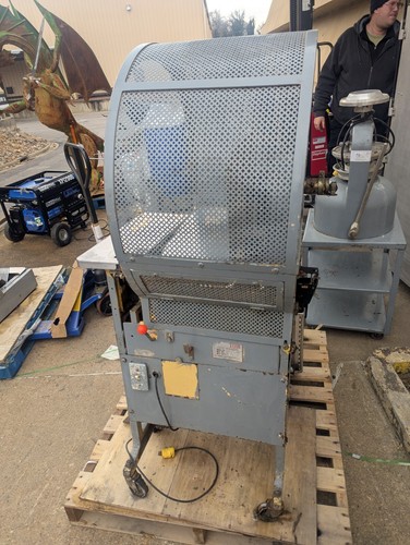 Tom Tm-45 Metal Commercial Floor Style Tying Machine On Casters