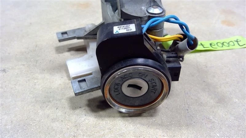 Interruptor de encendido automático MN141037 sin llave compatible 06-07 Eclipse 59812 Foto 2 de 4