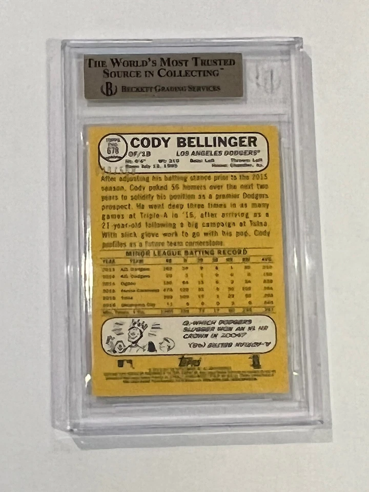 2017 TOPPS HERITAGE CHROME REFRACTOR ROOKIE CODY BELLINGER RC /568 BGS 9.5 GEM - Image 2 of 2