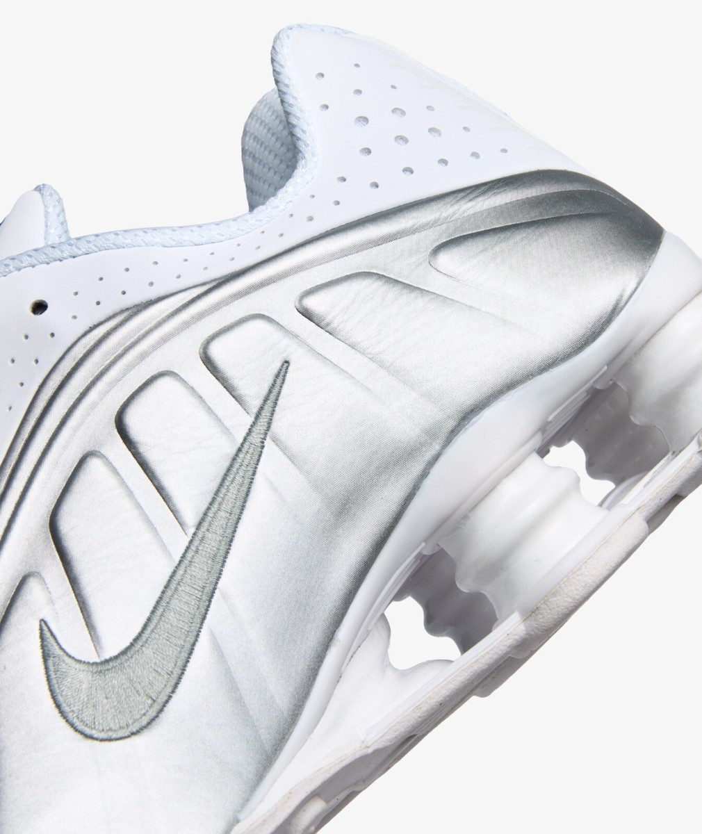 Nike Shox R4 Shoes White Metallic Silver HQ1988-101 Men's