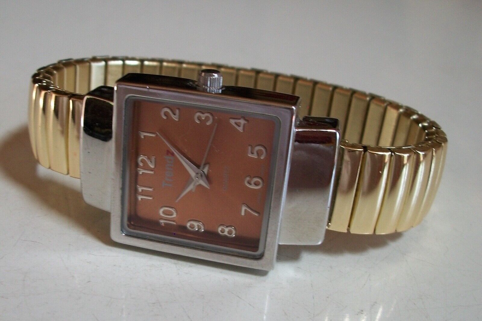 Women's Stretch Band Silver/Gold Finish Brown Dial Fashion Dressy/Casual Watch