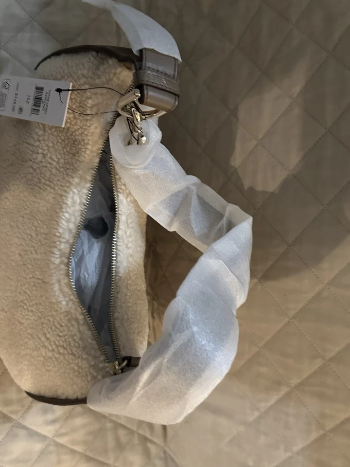 DKNY Thyme Hobo R43CYH43i4l. Original Price $148.00 - Image 3 of 4