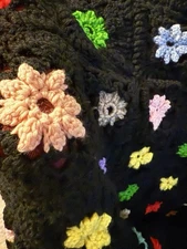 BEAUTIFUL HANDMADE CROCHETED GRANNY SQUARE AFGHAN LAP BLANKET APPROX. 64 x 45