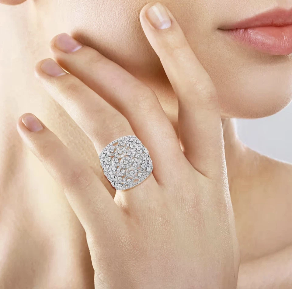 Luxuriant Lab Grown 钻石戒指 铂金 纯银 8 码 — 第 2/4 张图片