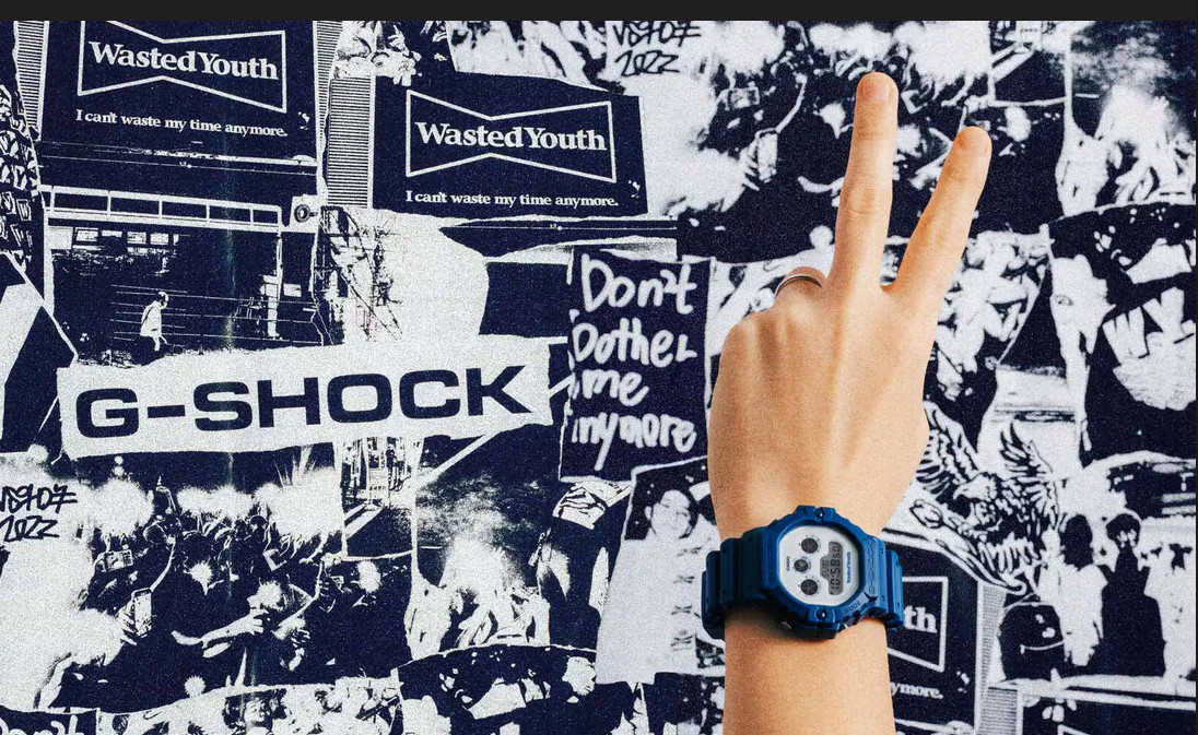 Montre G-SHOCK DW-5900WY-2JR Casio Wasted Youth bleue en résine résistant aux chocs