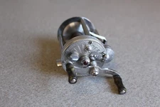 Vintage Pflueger Summit Model 1993 Casting Reel