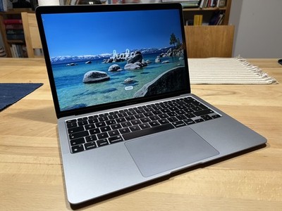 Apple MacBook Air 13 Zoll (256GB SSD, M1, 8GB) - voll funktionsfähig
