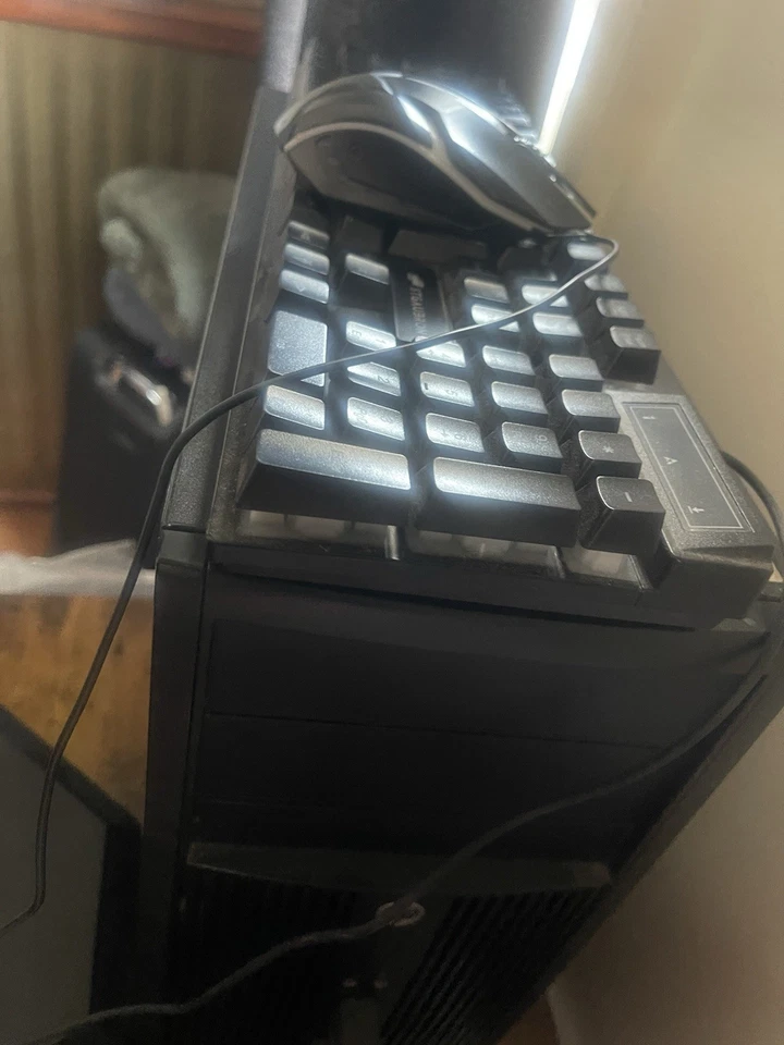 Computadora de escritorio PC para juegos HP RGB - Intel Quad I7 hasta 3,8 GHz, 16 GB de memoria, 256 Foto 4 de 4