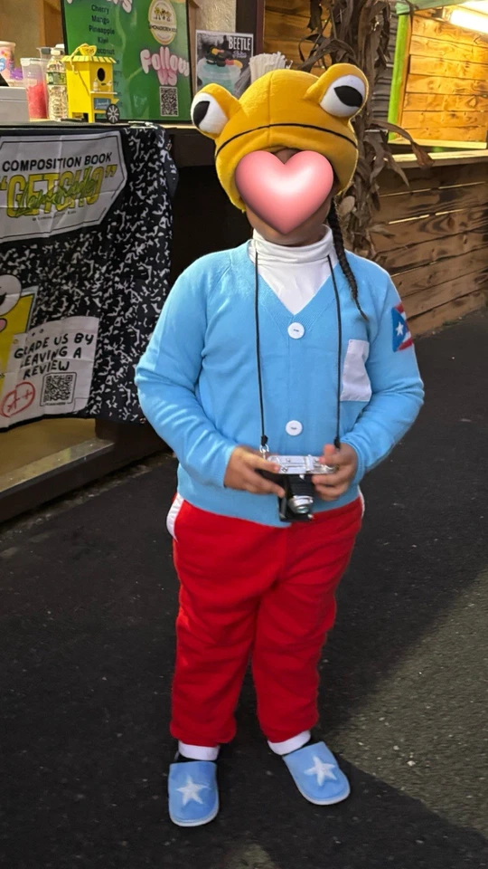 Juego de pijama Conchito Bedtime para niño (Bad Bunny Frog) Foto 2 de 4