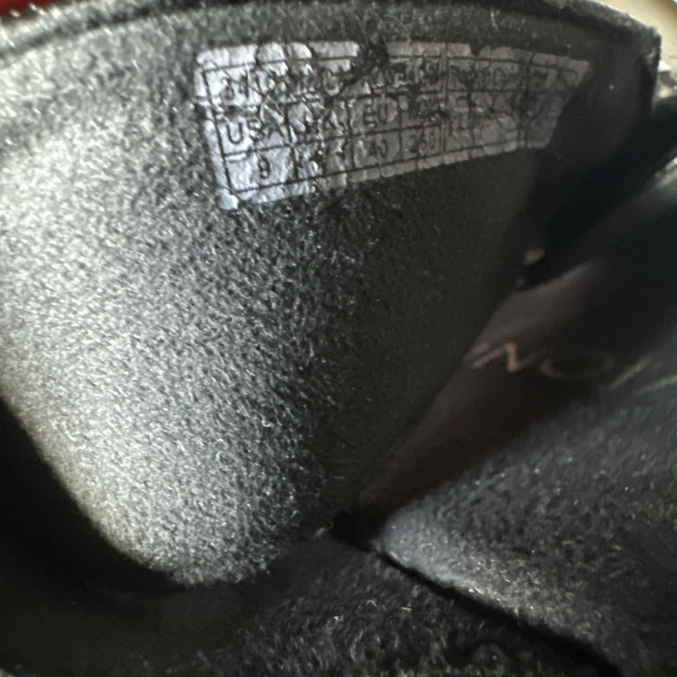 Sandalia sin cordones Vionic para mujer Camila doble correa negra charol talla 9 Foto 2 de 4