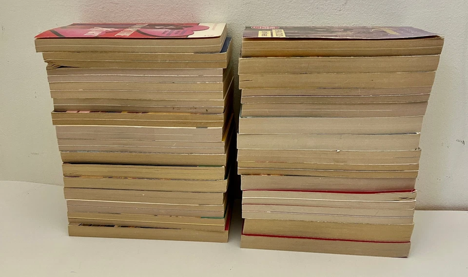 Lot of 29 Vintage Harlequin Romance Novels Paperback All by Betty Neels 1990s Foto 3 de 4