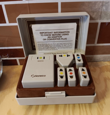 1986 Norelco TK-1 1600 W International Travel Care Converter & Adapter Plugs Kit
