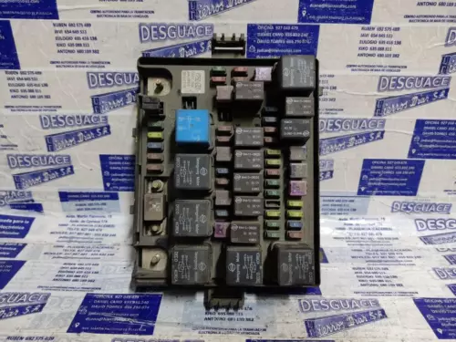 Caja Reles/Fusibles para SSANGYONG REXTON * 2006 826319 - Imagen 1 de 11