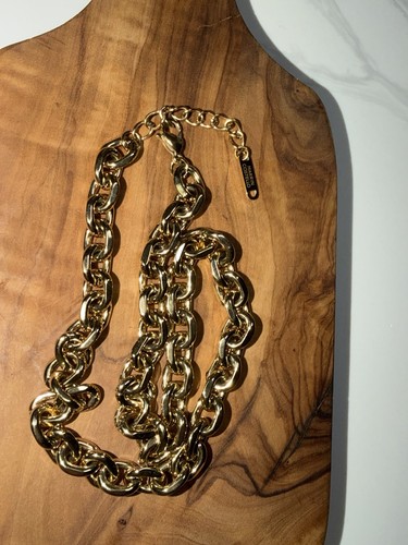 Marrin Costello  Chunky necklace