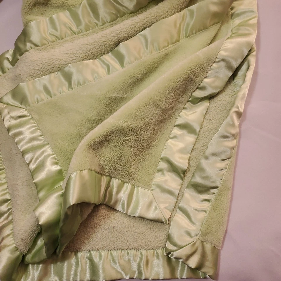Carter's Child of Mine Plush Green Satin Trim Safari Animals Baby Blanket - Image 3 of 4