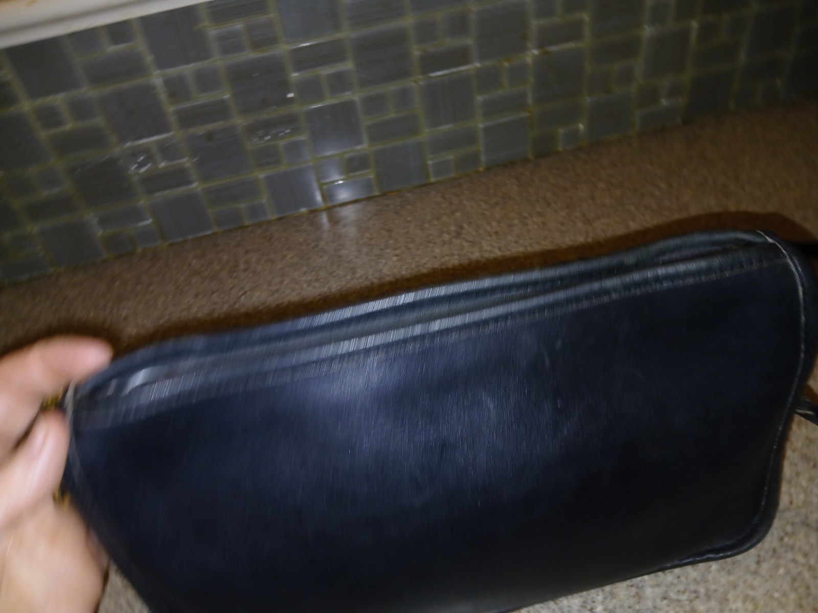 Vintage COACH BASIC BAG Black Leather Crossbody Z… - image 3