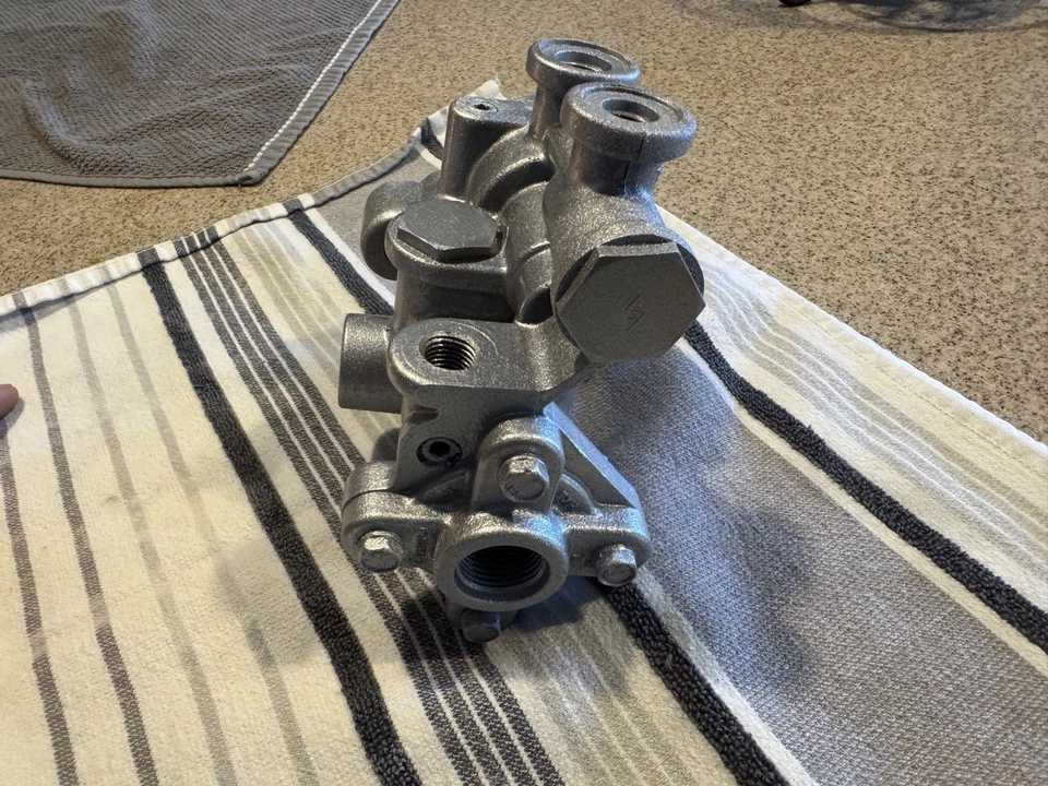 Válvula de relé HR-1 Bendix - Lucas Girling 296012 Foto 3 de 4