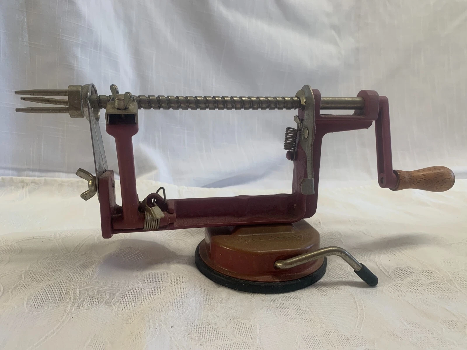 Peel Away Apple Peeler Cast Iron Suction Base Vintage Hand Operated Spiral