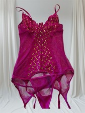 Women’s Dream Girl Lingerie Women’s XS B-32”  Magenta Fishnet Slip Gold Hearts