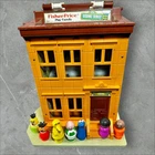 Vtg. 1974 Fisher Price Sesame Street House #938, Little People Play Family!