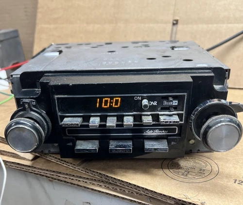 80s DELCO  2700 ERT AM/FM Cassette Radio