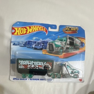 Hot Wheels 1:64 Track Fleet Speed Hauler Robo Beasts Diecast Truck Green