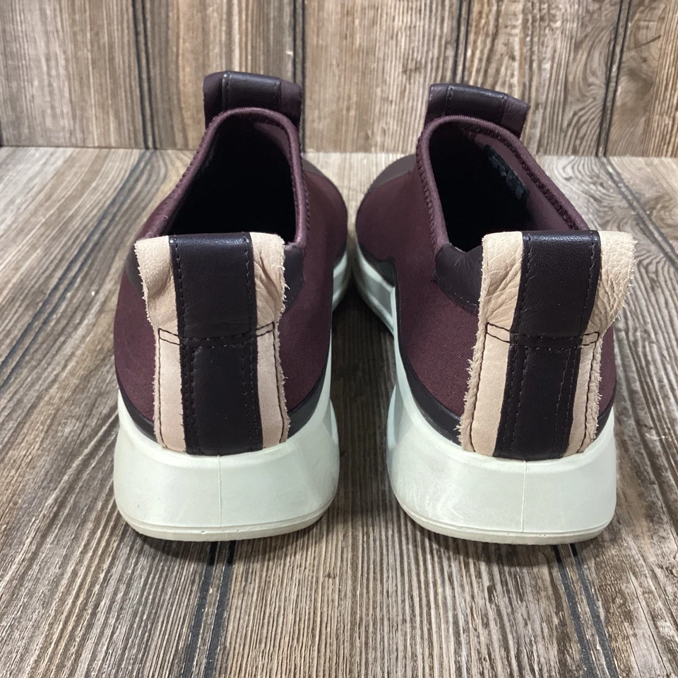 Zapatillas deportivas Ecco para mujer EU 38-7 Flexure Runner borgoña sin cordones informales ligeras cómodas Foto 4 de 4