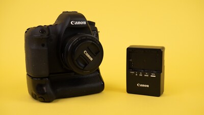 Canon EOS 6D with Extras!