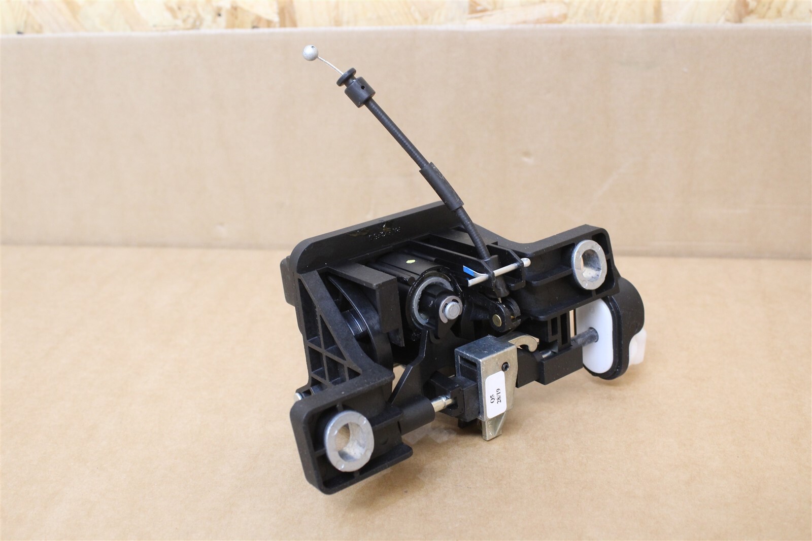 A1687400693 Boot Lock Latch New genuine Mercedes-Benz part | eBay 