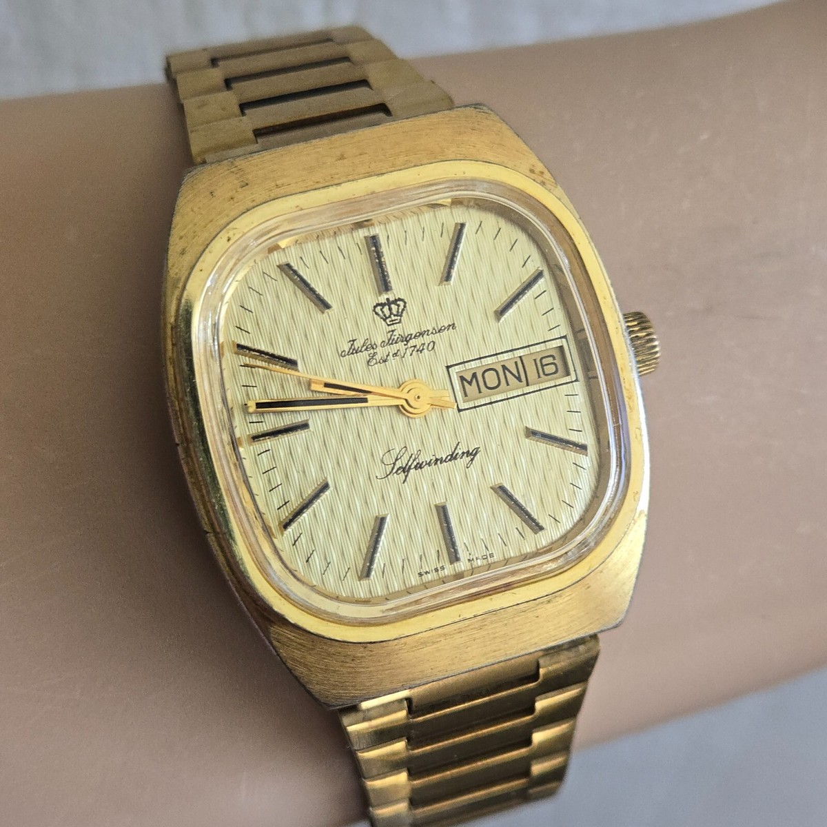 Vintage JULES JURGENSEN men's automatic watch day/date Ronda 1239