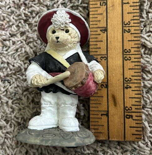 Orso con tamburo. Orsi in tutto il mondo - Foto 5 di 7
