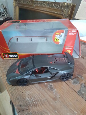 Burago Lamborghini Sesto Elemento Maßstab 1:24