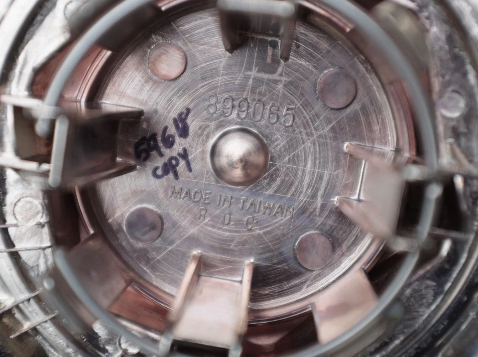 Juego de 4 tapas centrales cromadas OEM para BMW 323i 328i 2006-2013 899065 59618 Foto 3 de 4