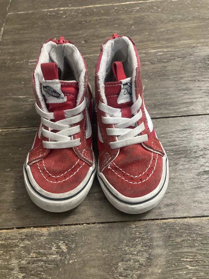 Zapatos Vans de caña alta para niños pequeños talla 6,5 color rojo con cremallera trasera ¡Excelente estado! Foto 2 de 4