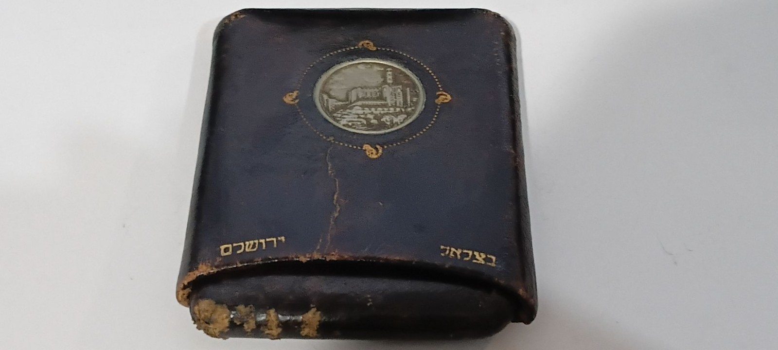 VTG JUDAICA PALESTINE (PRE ISRAEL) CARD HOLDERBEZALEL JERUSALEM DAVID TOWER MARK