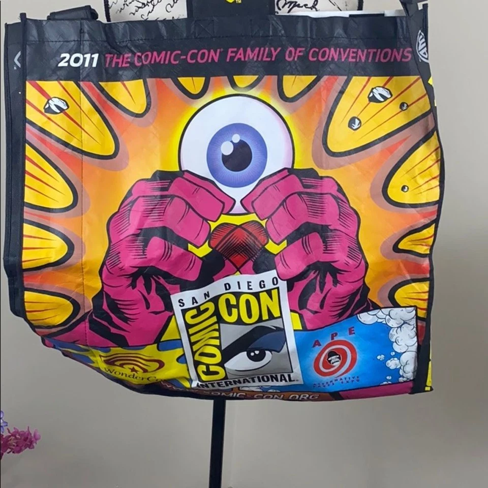 COMIC-CON Graphic Print Justice League bag from San Diego-2011-Backpack or Tote  - Image 4 of 4