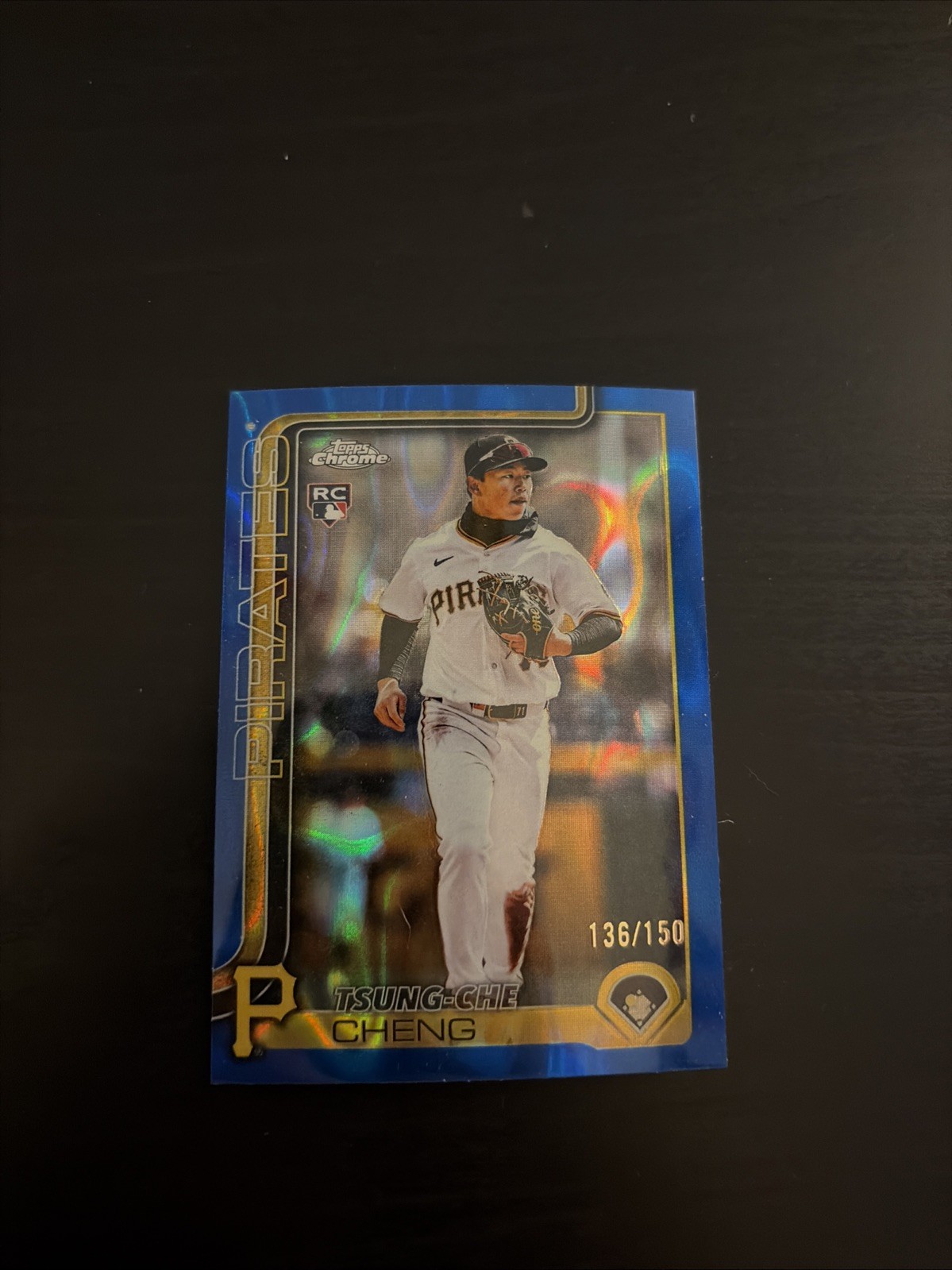 2025 Topps Chrome Update Blue Refractor Pirates Tsung-Che Cheng /150 #USC74 RC