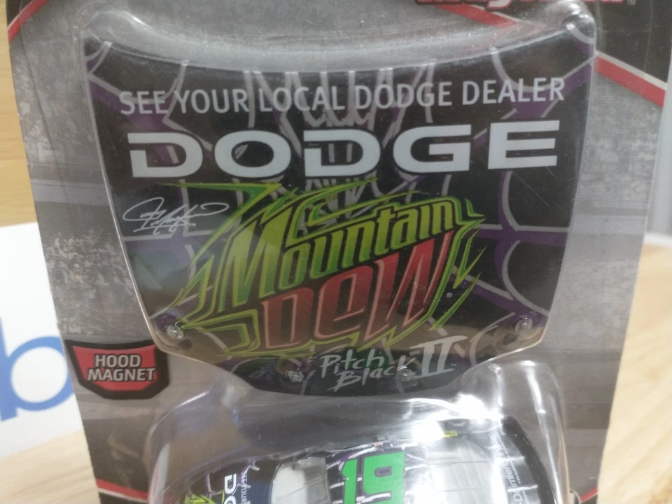 Winners Circle 1/64 NASCAR diecast #19 Mountain Dew Jeremy Mayfield w/hood 2006 - Image 4 of 4