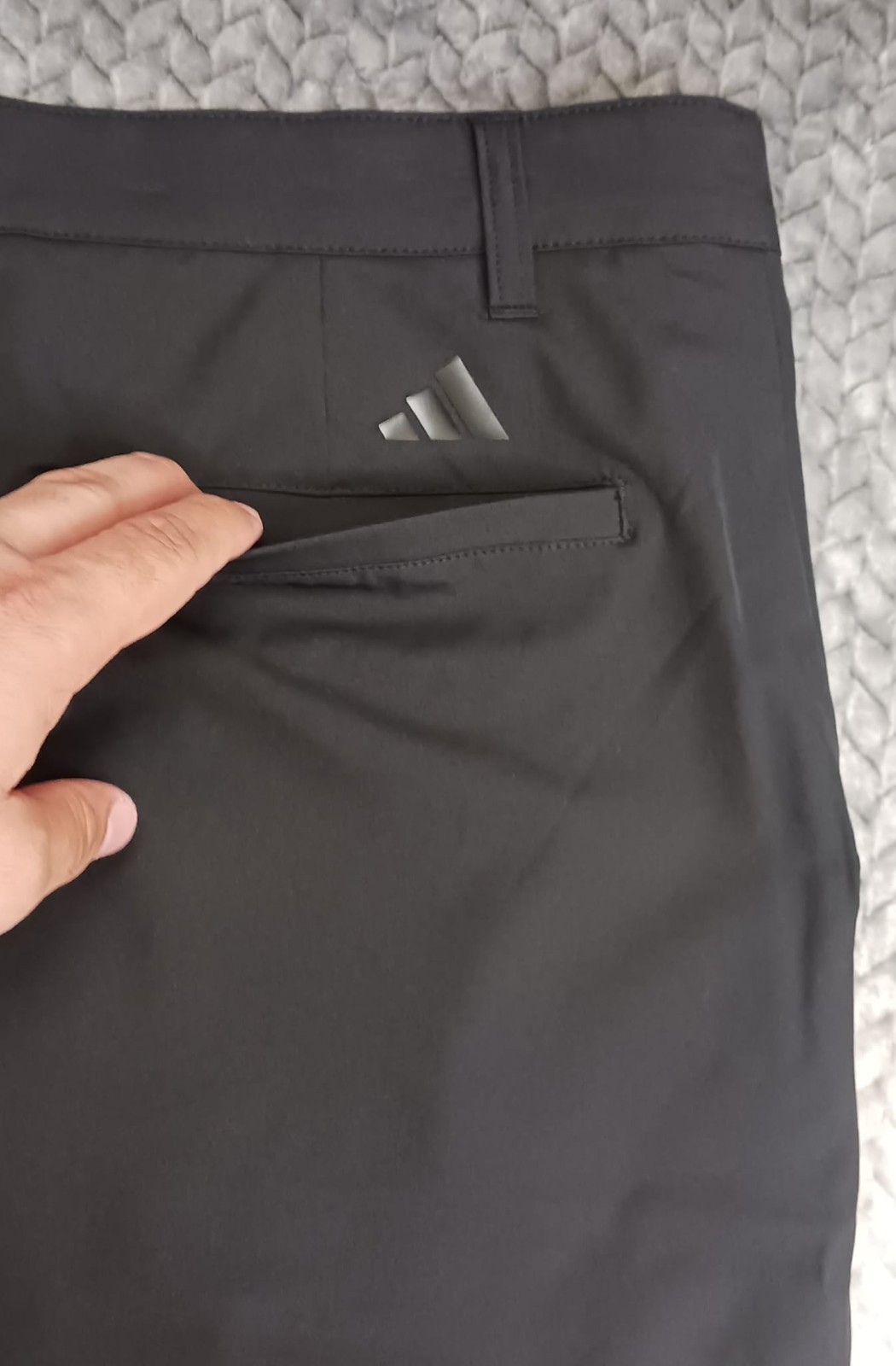 ADIDAS ULTIMATE 365 CORE 8.5" LIGHTWEIGHT WOVEN GOLF SHORTS MEN Size 38 Black thumbnail 8