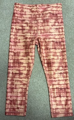 Athleta Elation Printed Capri Tahiti Island Coral/Orange Tie Dye Leggings Med