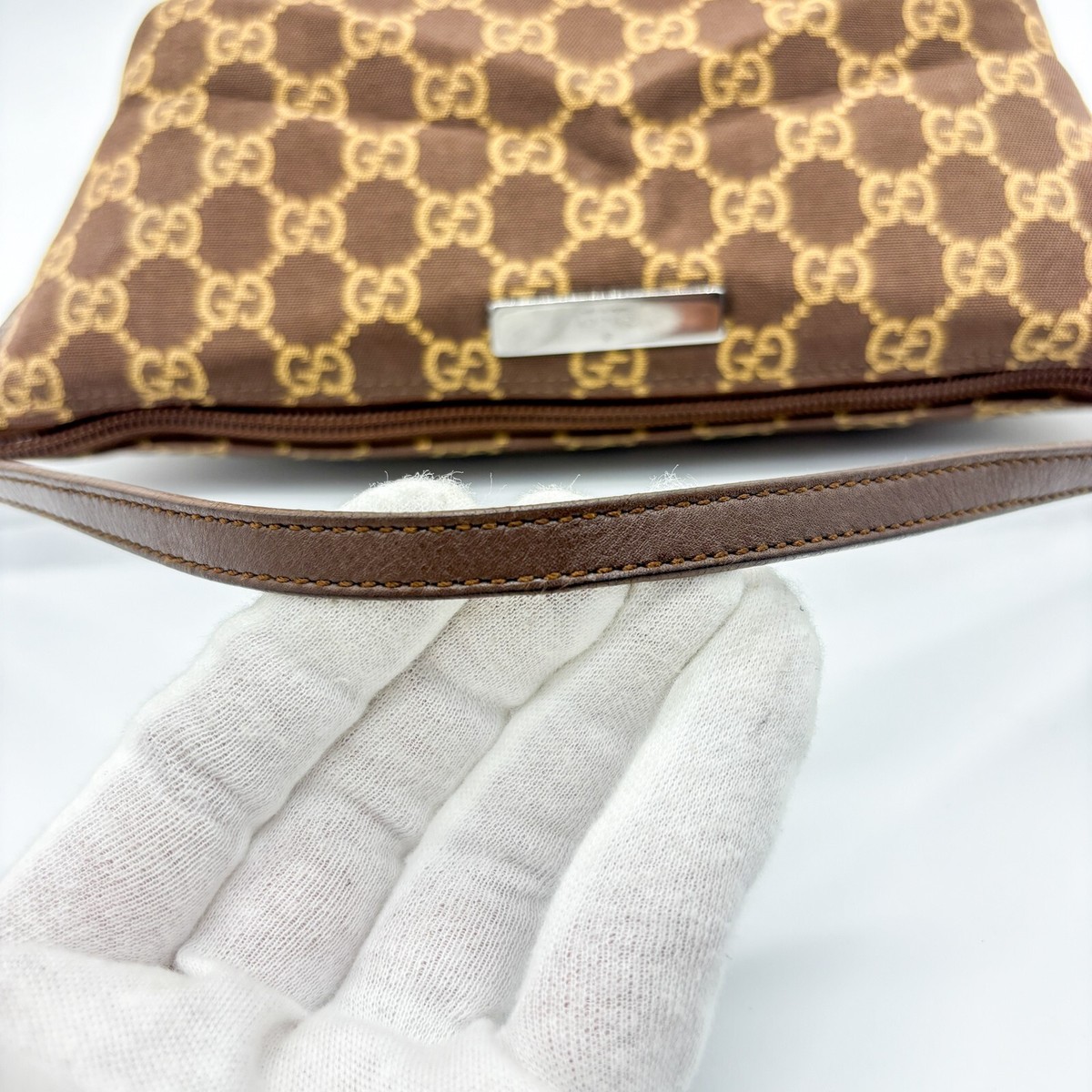 バッグ GUCCI accessory pouch hand bag GG brown Gucci Accessory Pouch Hand Bag Gg Brown | eBay