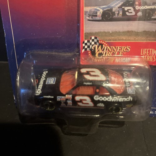 DALE EARNHARDT 1993 CHAMPIONSHIP / GOODWRENCH 1/64 WINNERS CIRCLE DIECAST LUMINA - Picture 3 of 6