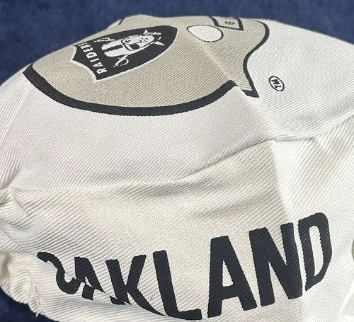 Cappello vintage RETRO Oakland Raiders NFL Painters berretto SPELLOUT NUOVO CON SCATOLA *raro* HTF - Foto 4 di 5