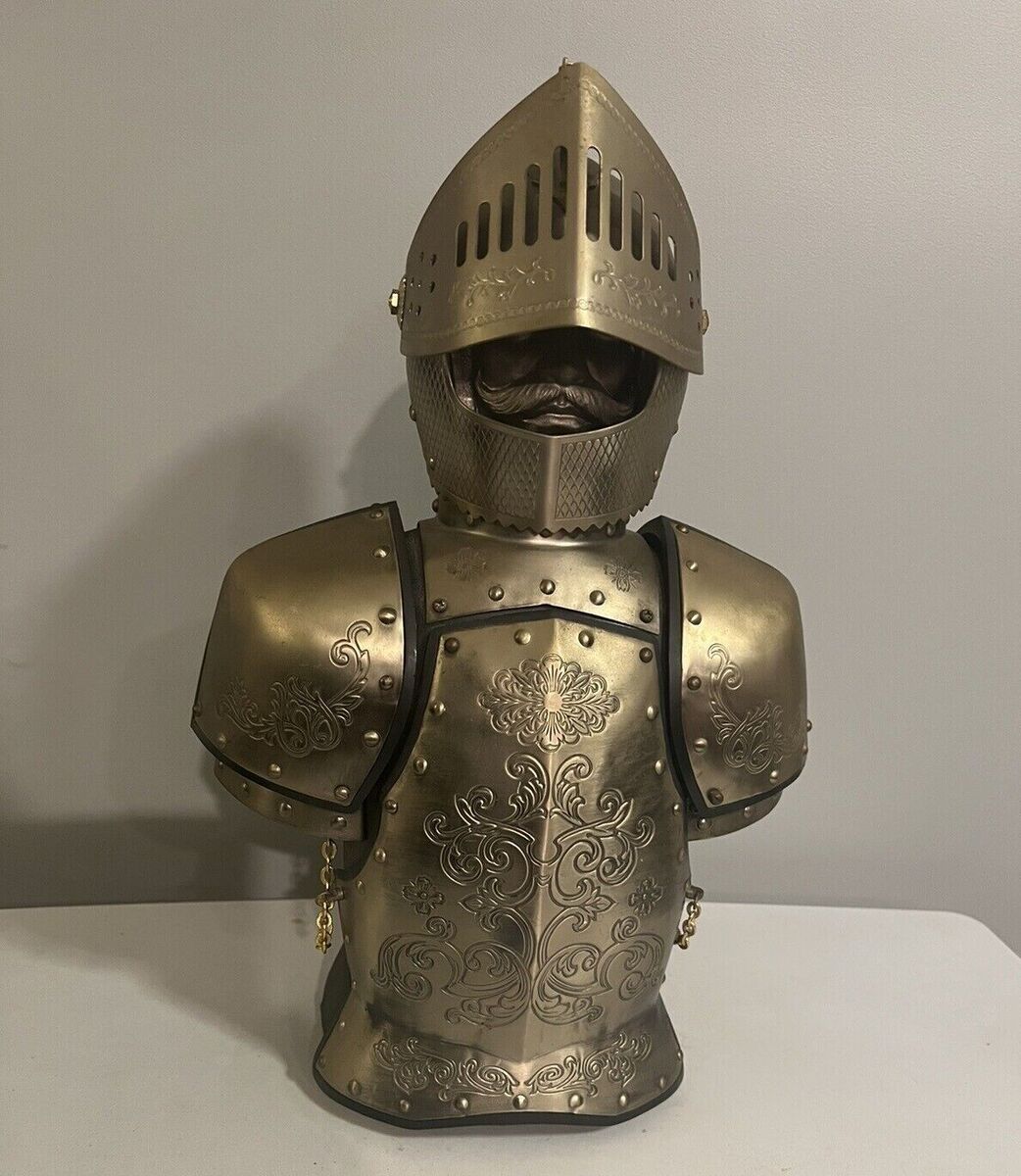 Rare Vintage Nikka Whiskey Armor Decanter Barset COMPLETE w Rare Vintage Nikka Whiskey Armor Decanter Barset COMPLETE w
