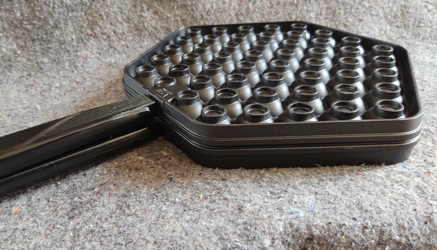 Nordic Ware egg waffle Iron Bubble Waffle pan Chinese Egg Puffle