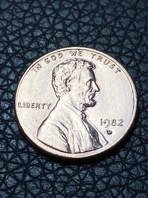 1982 P LINCOLN MEMORIAL PENNY ERROR- SMALL DATE, DOUBLE DIE