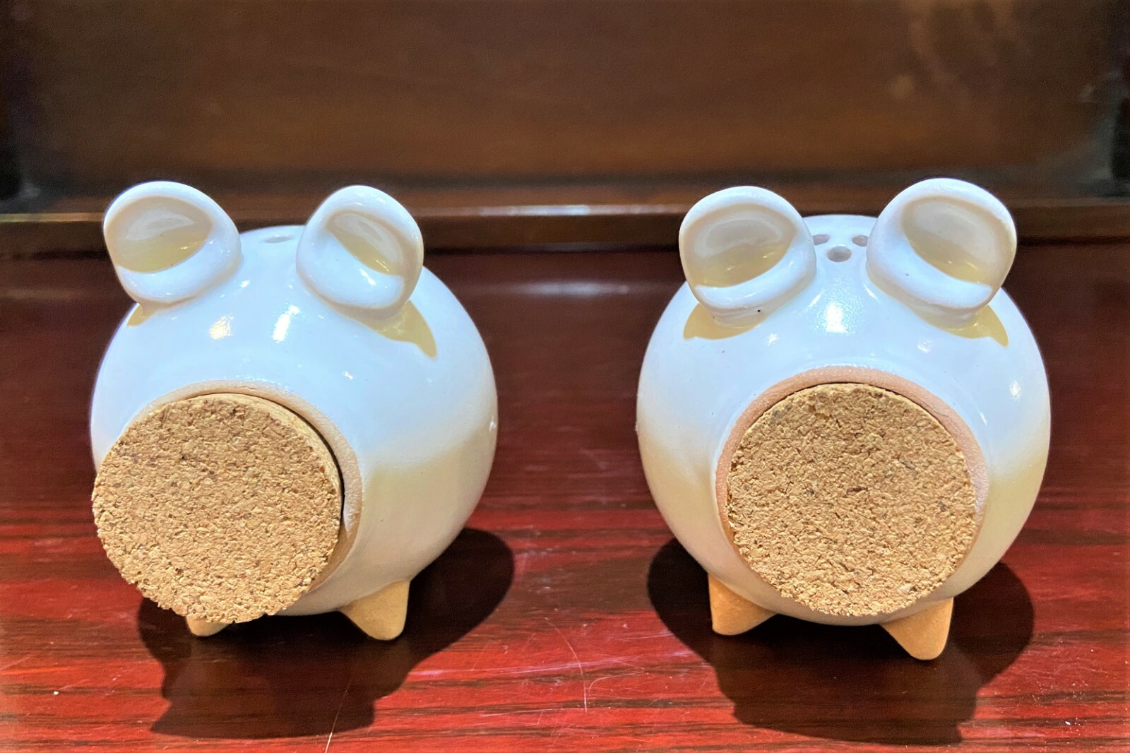 salt and pepper crate