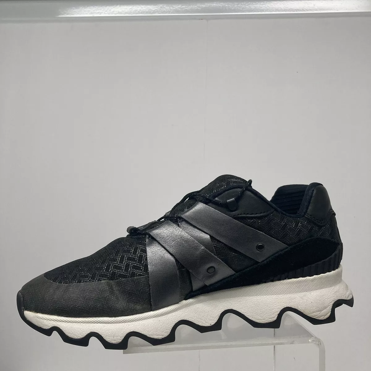Sorel Kinetic Speed Sneaker Athletic Fashion Lifestyle Shoes Women