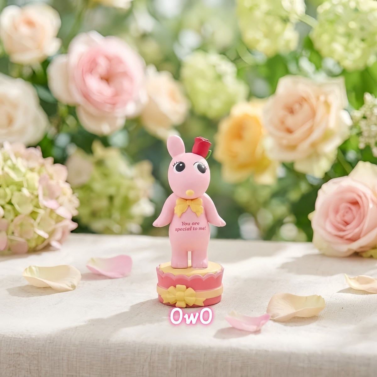 Sonny Angel Valentine's Day 2018 Secret Rose Robby Angel Pink Cake